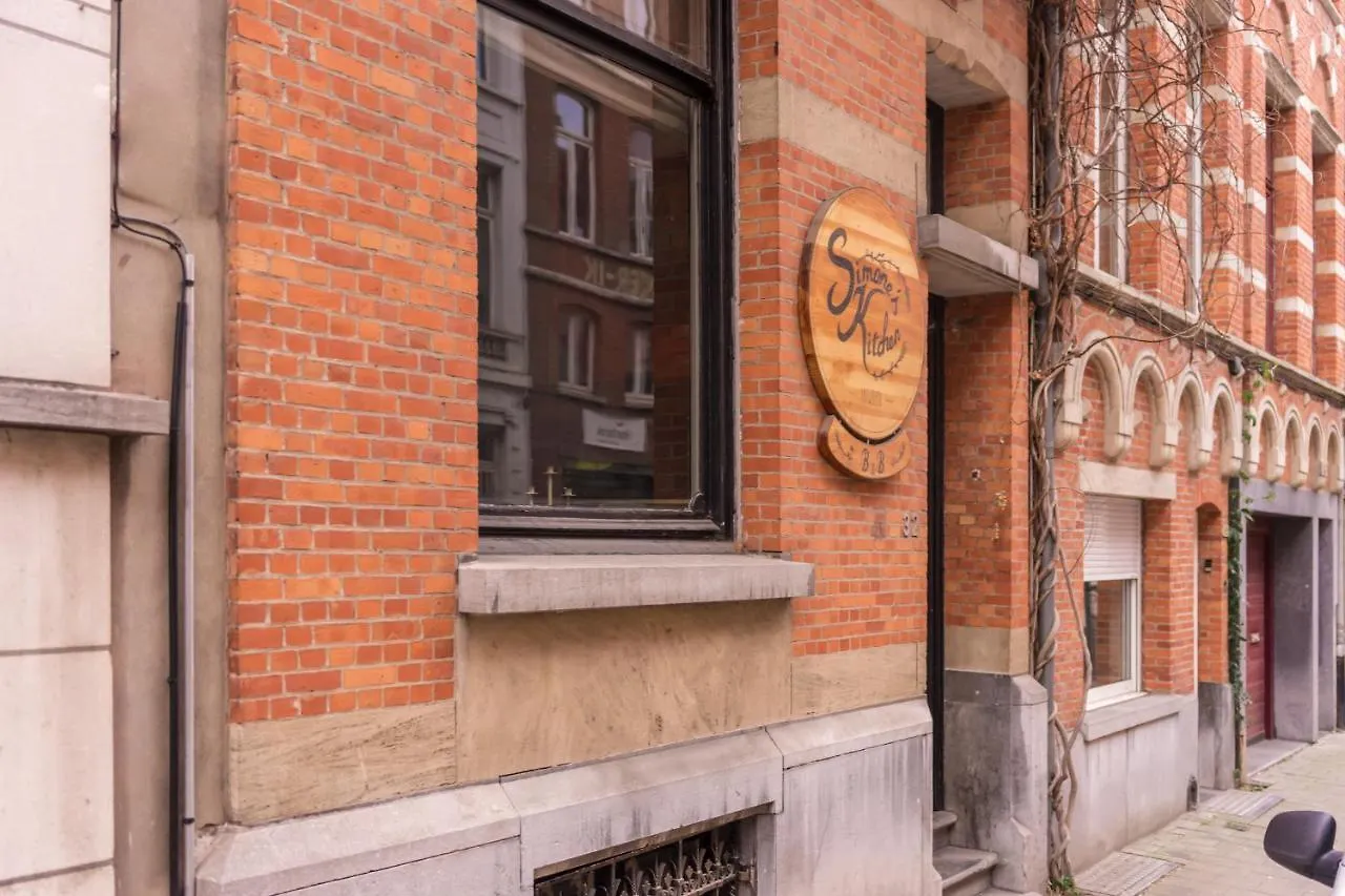 Simone'S Kitchen - Studios Antwerp Apartment